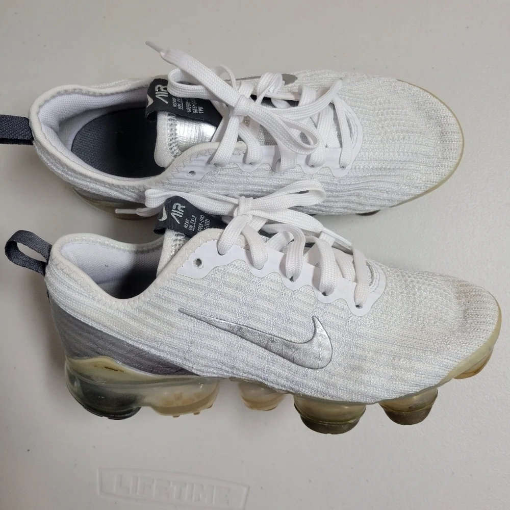 Nike Youth Air Vapormax Flyknit3 Shoes Size 5Y.